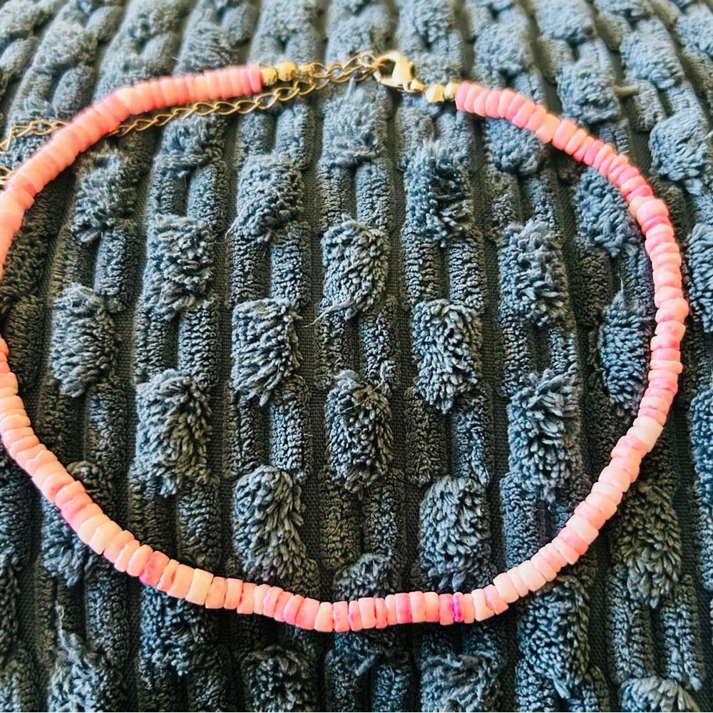 Vintage 1970s Pink Beaded Puka Shell Choker Necklace – Hawaiian Surf Style